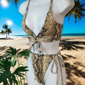 Nasty Gal animal print sexy bikini chic beach style beach babe snakeskin print 2